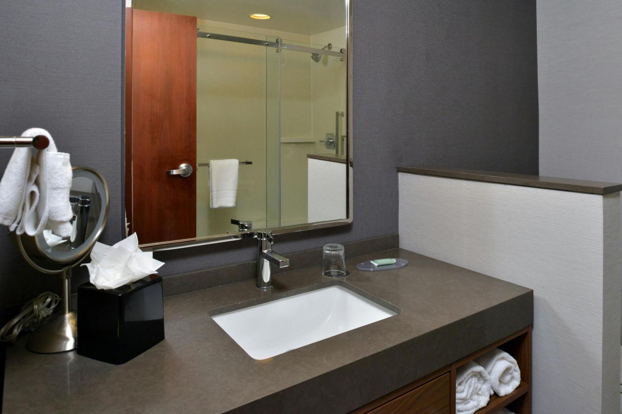 Courtyard By Marriott Harrisburg Hershey Dış mekan fotoğraf