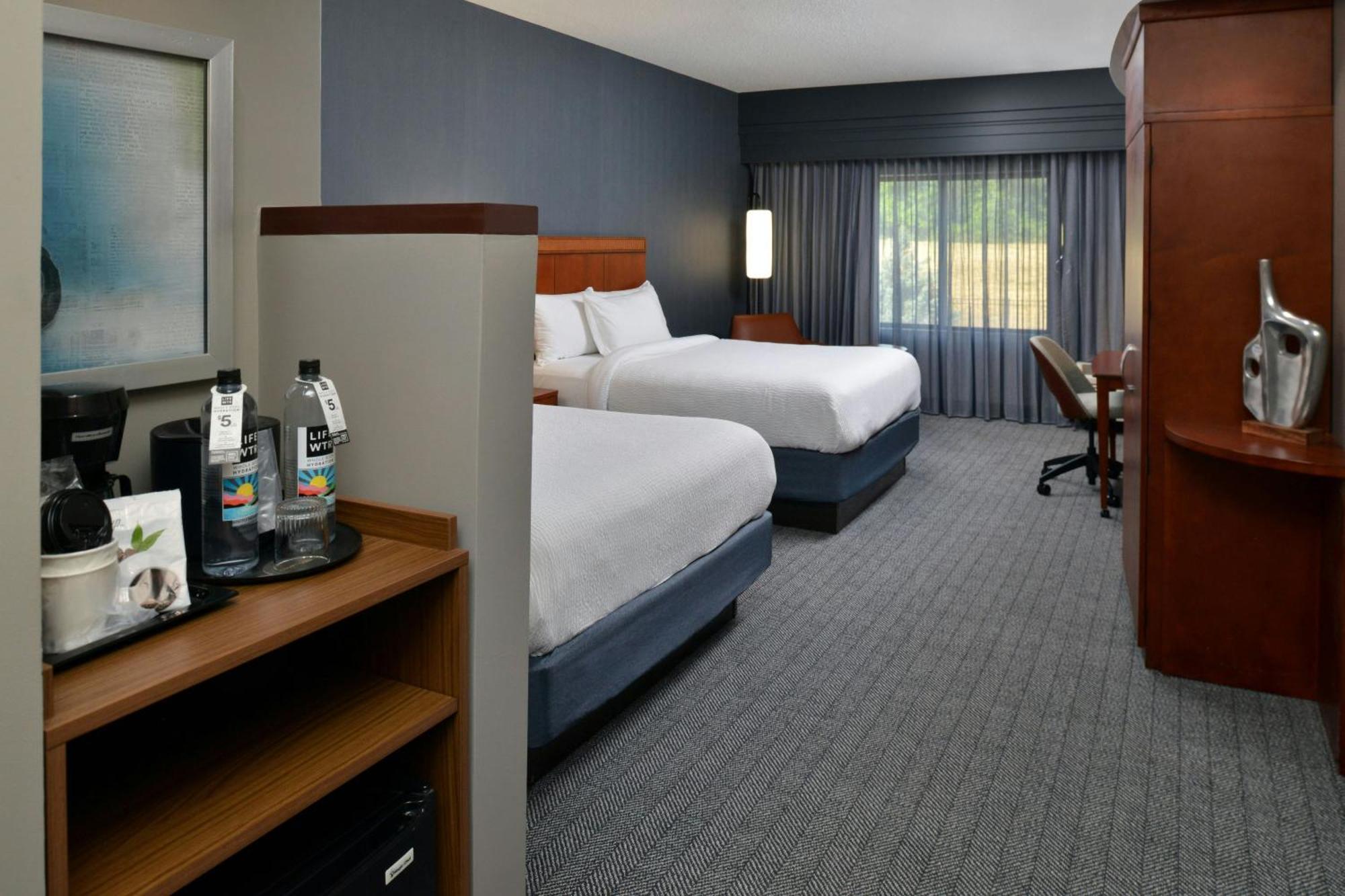 Courtyard By Marriott Harrisburg Hershey Dış mekan fotoğraf